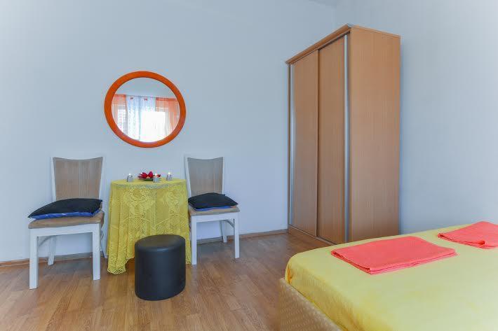 Apartments Luca Razanac Exterior photo